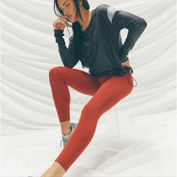 Koral Drive High Rise Blackout  Legging Rouge - Picture 1 of 9